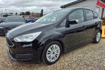 Nawigacja Dotykowa / Pakiet Zimowy / I Właściciel  / Kamera Cofania /