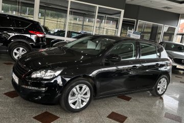 Tylko 98 tys przebiegu Navigacja