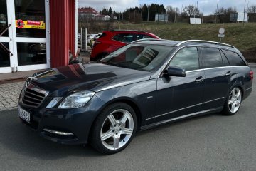 Bardzo ładny stan . 3,0 CDI Automat Pneomatyka