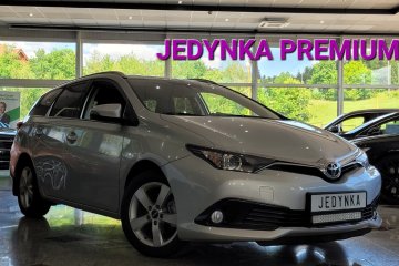 TOYOTA AURIS LIFT